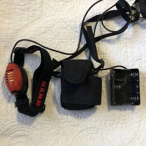 Mammut headlamp with extrinsic battery pack.